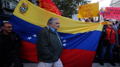 marchamujica3.jpg_1194340164