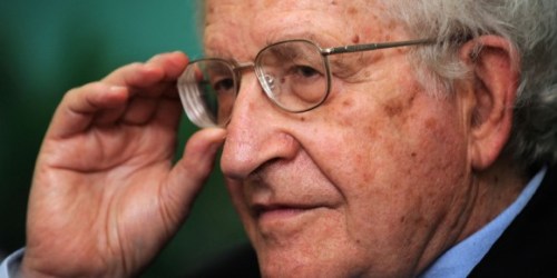 noam-chomsky-asistira-a-jornada-por-los-cinco-580x290