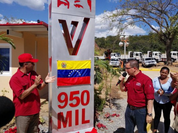 299f360f-765a-4f53-96f6-f2ebaaf23b94