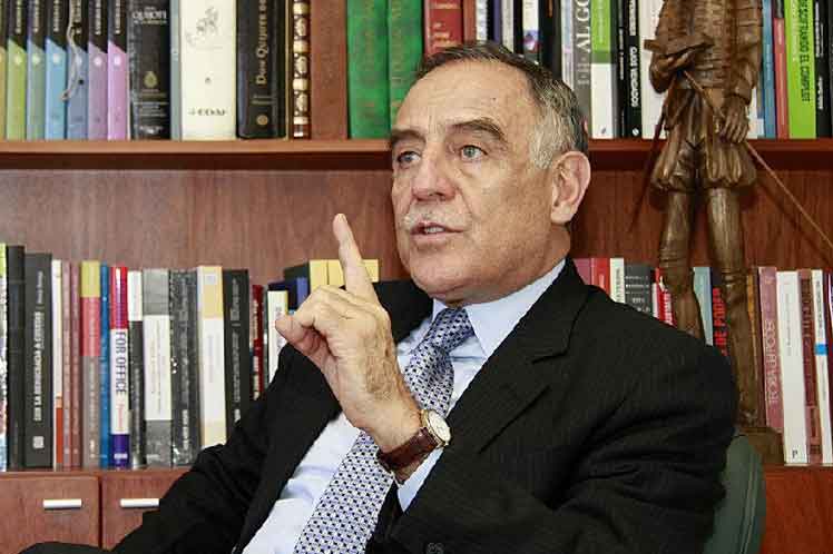 ecuador-paco-moncayo