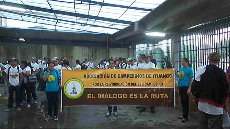 campesinos-de-ituango