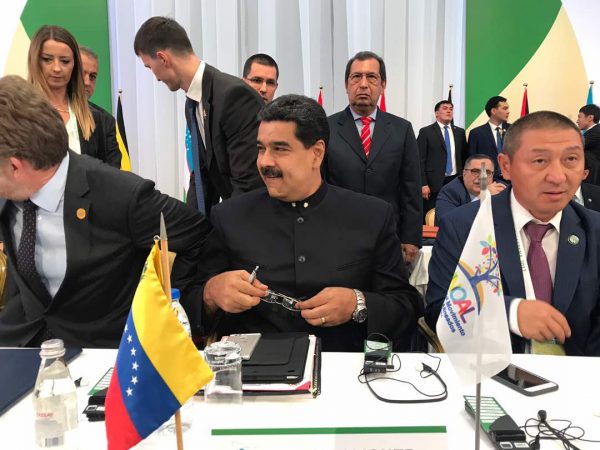 DJWkxk6V4AAXy14-1-e1505040833287