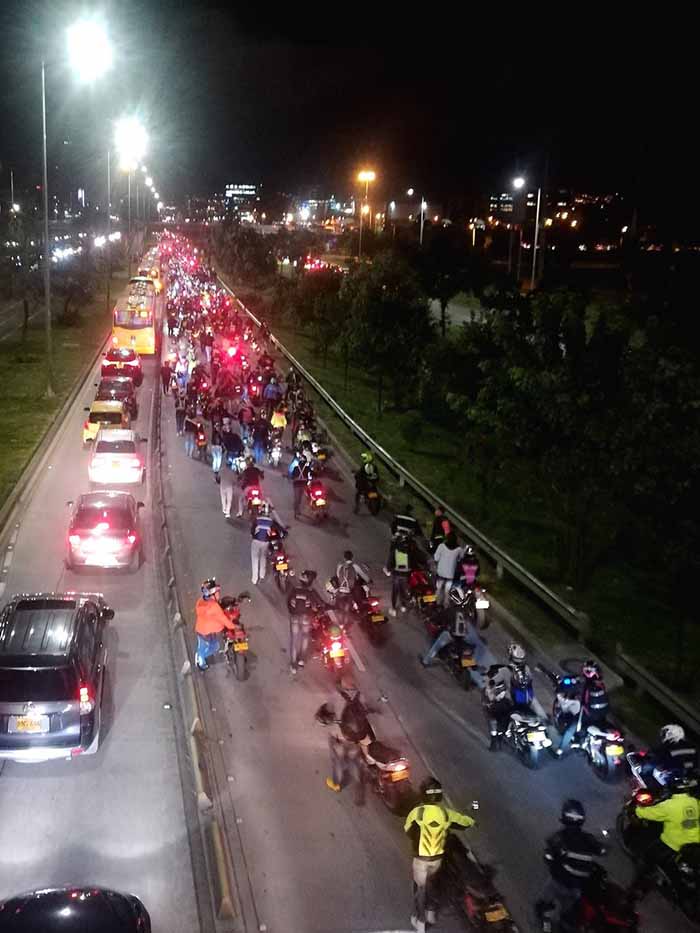 motociclistas-bogota-2
